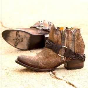 Freebirs class boot size 7